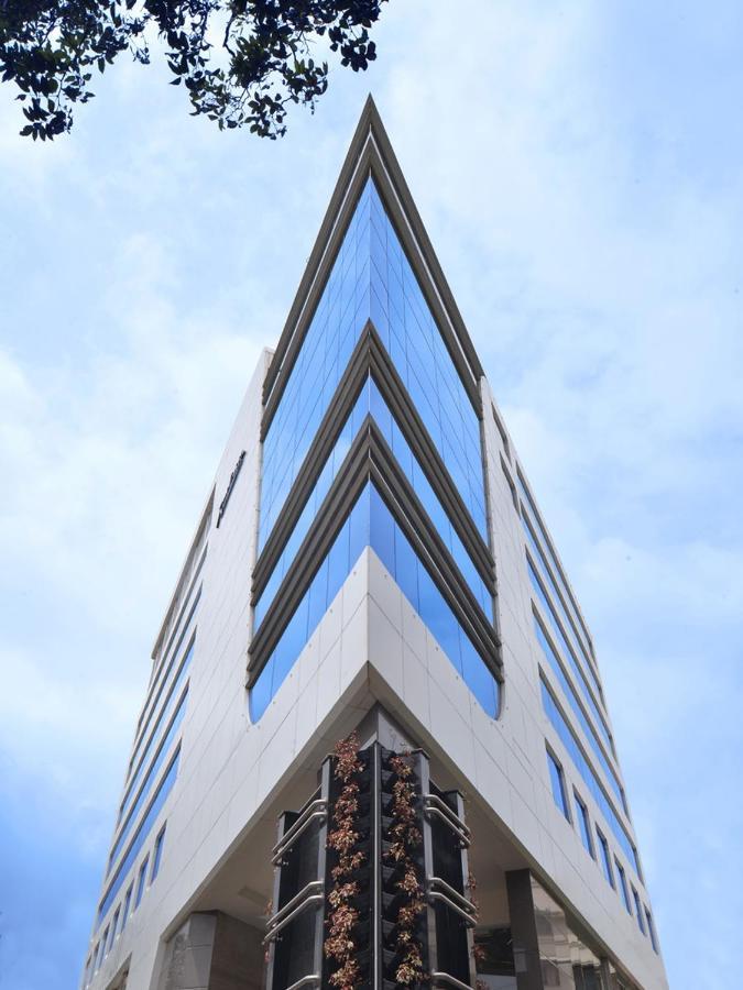 Radisson Bengaluru City Center Extérieur photo